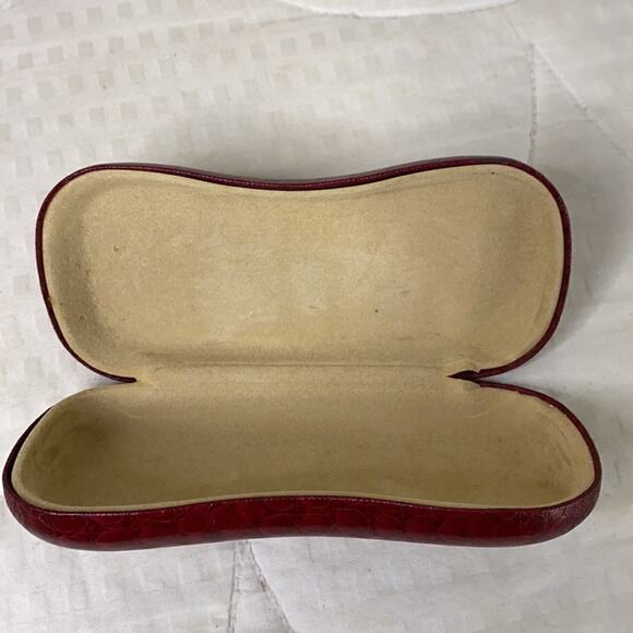 Vintage Dolce & Gabbana Clamshell Eyeglass or Sunglasses Case Red. See video - Picture 5 of 9